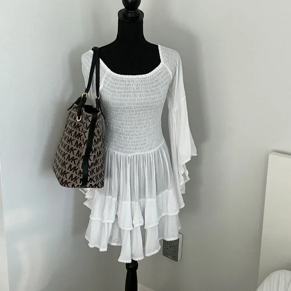 Michael Kors Tote Bag - Picture 9 of 16